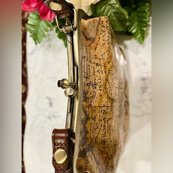 Patricia Nash Laureana European Map Collection - Picture 7 of 10